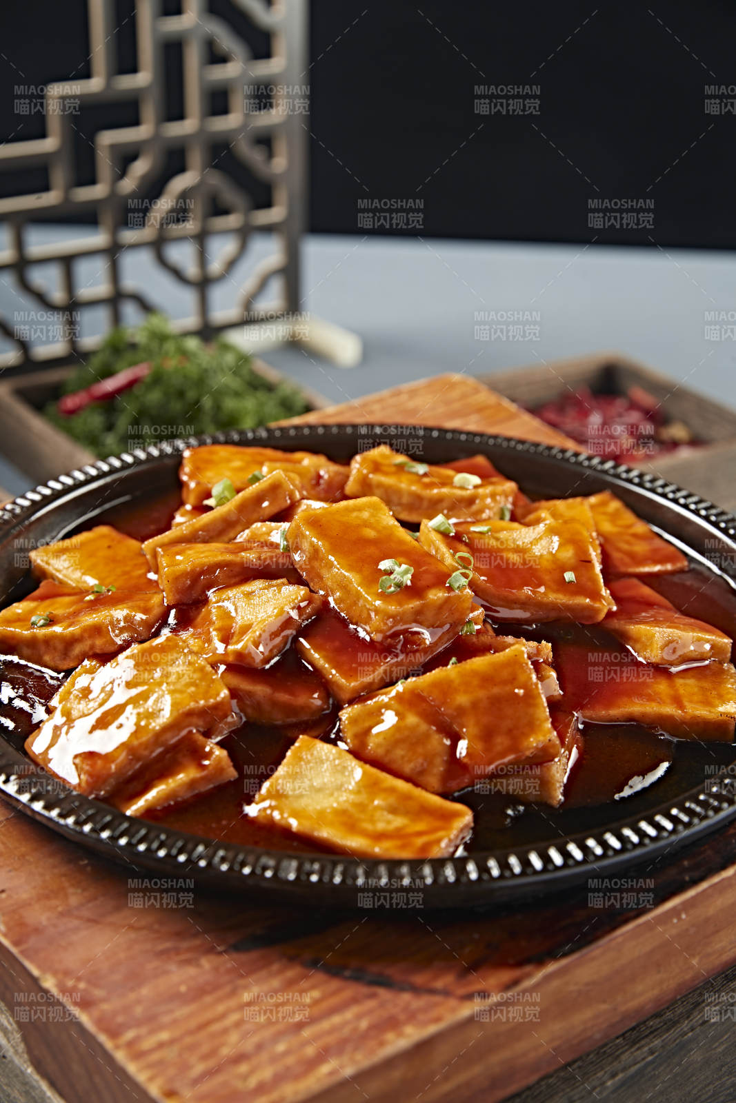 鐵板濃汁香煎包漿豆腐