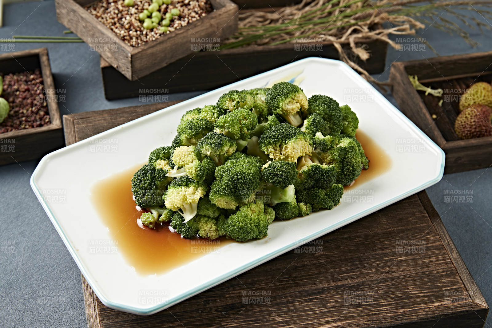 澆汁白灼西藍花