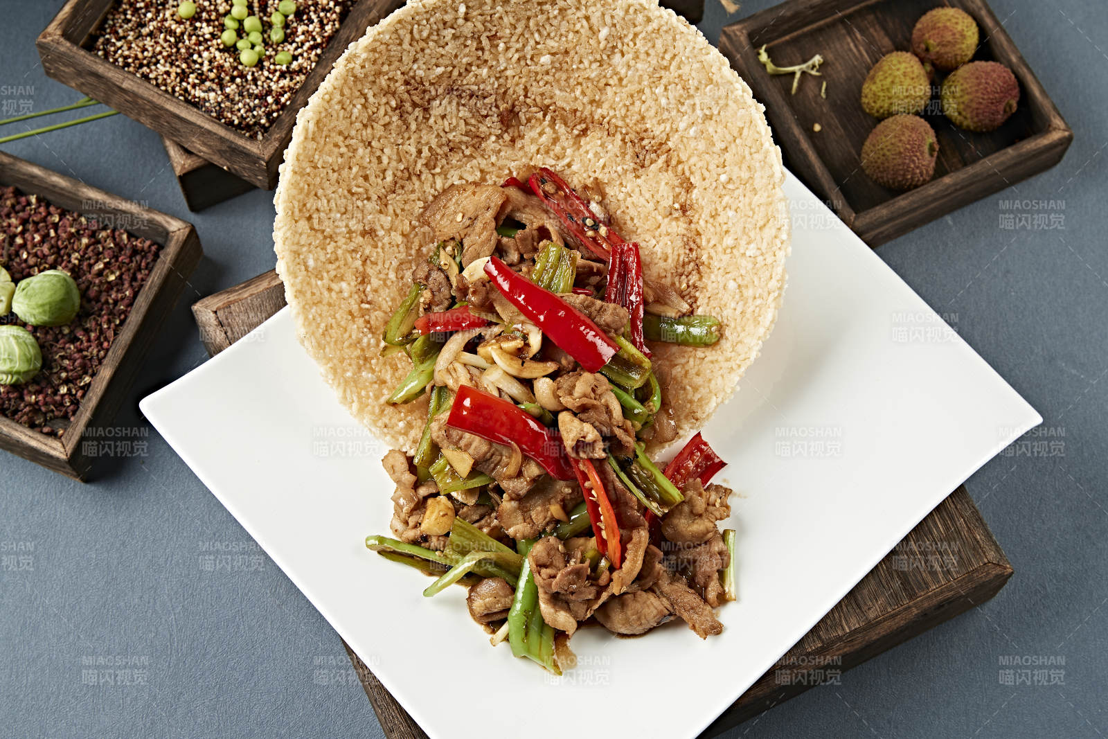 锅巴杭椒小炒肉