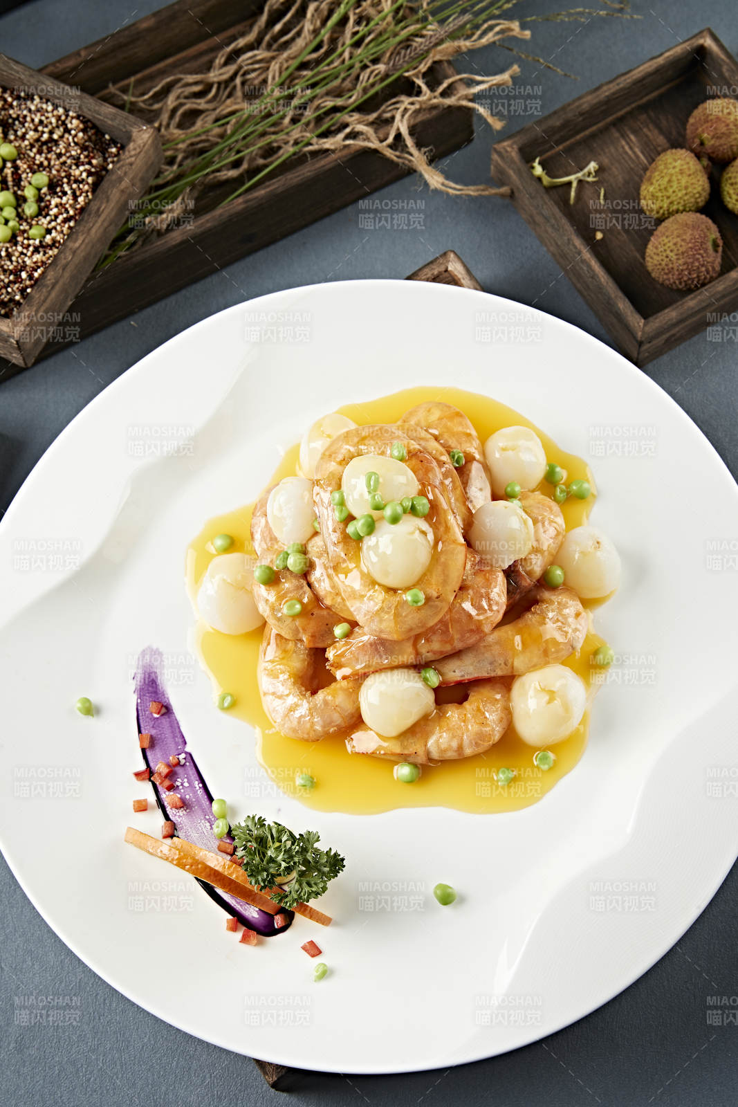 澆汁油炸荔枝深海蝦