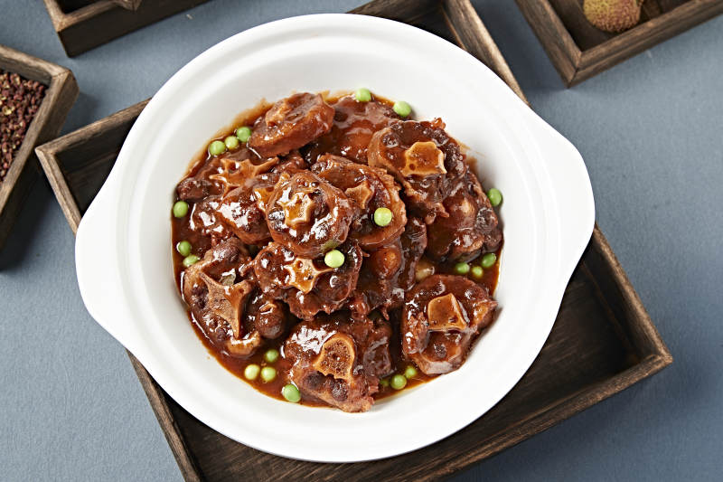 美味酱香红烧牛尾骨