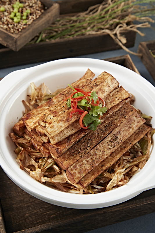 砂锅葱香藜麦焗马牙长山药