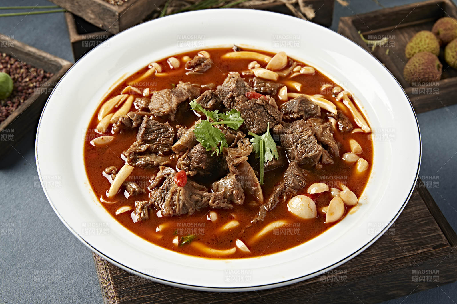 番茄汤海鲜菇炖牛腩