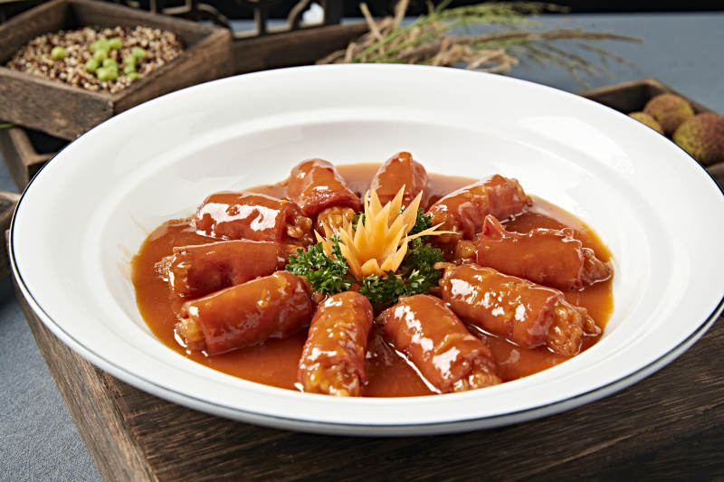 澆汁培根金針菇卷