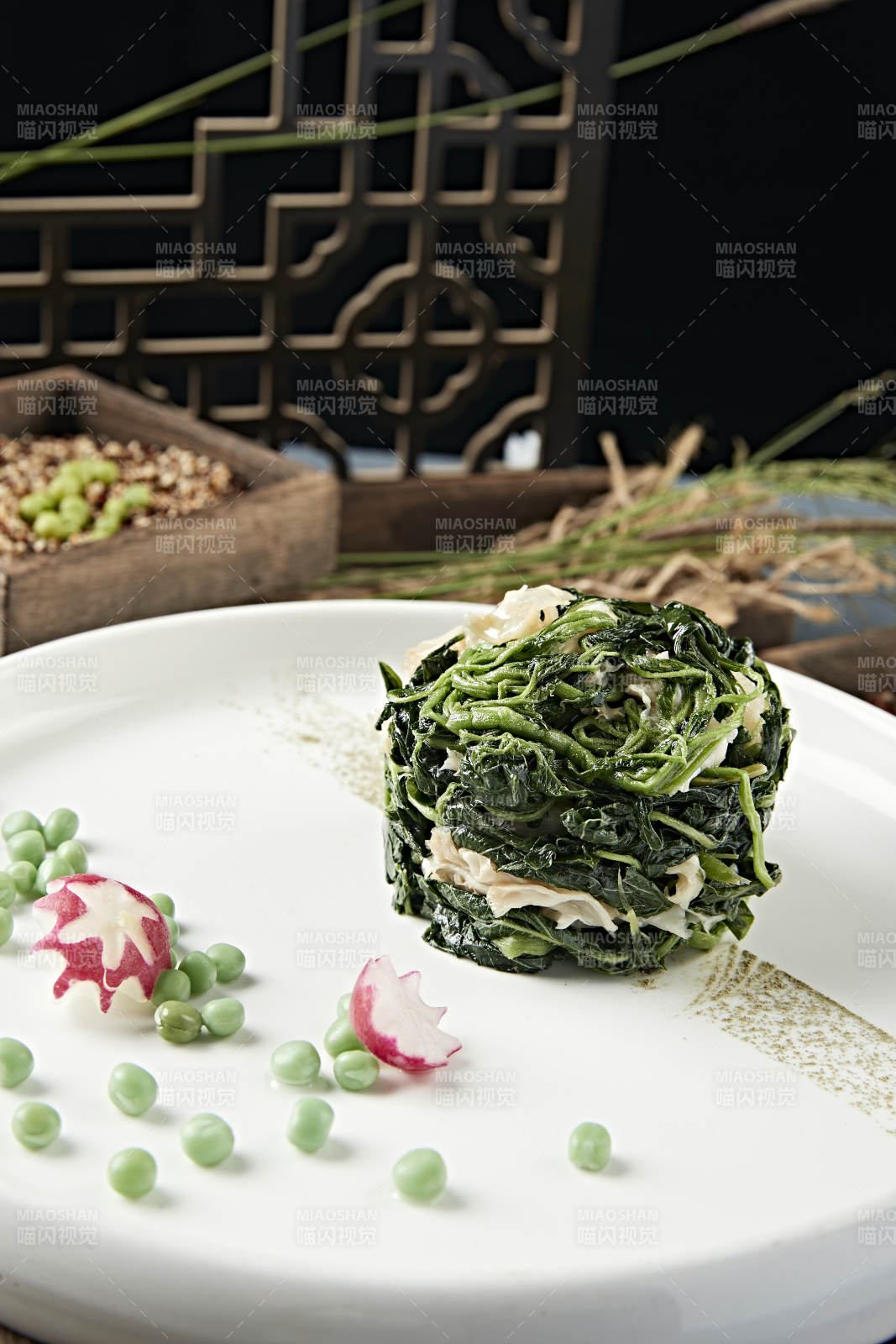 扇贝裙边肉菠菜墩