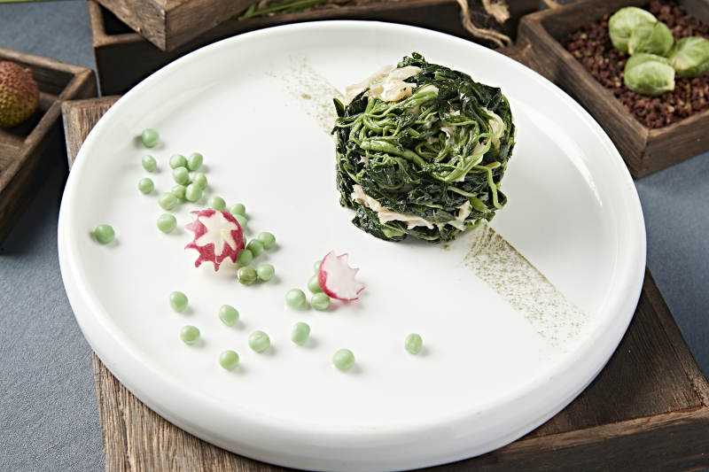 扇贝裙边肉菠菜墩