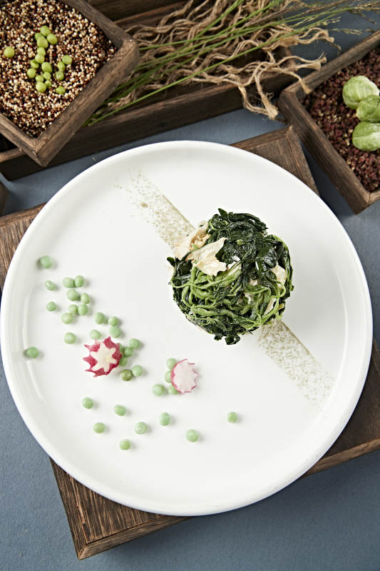 扇贝裙边肉菠菜墩