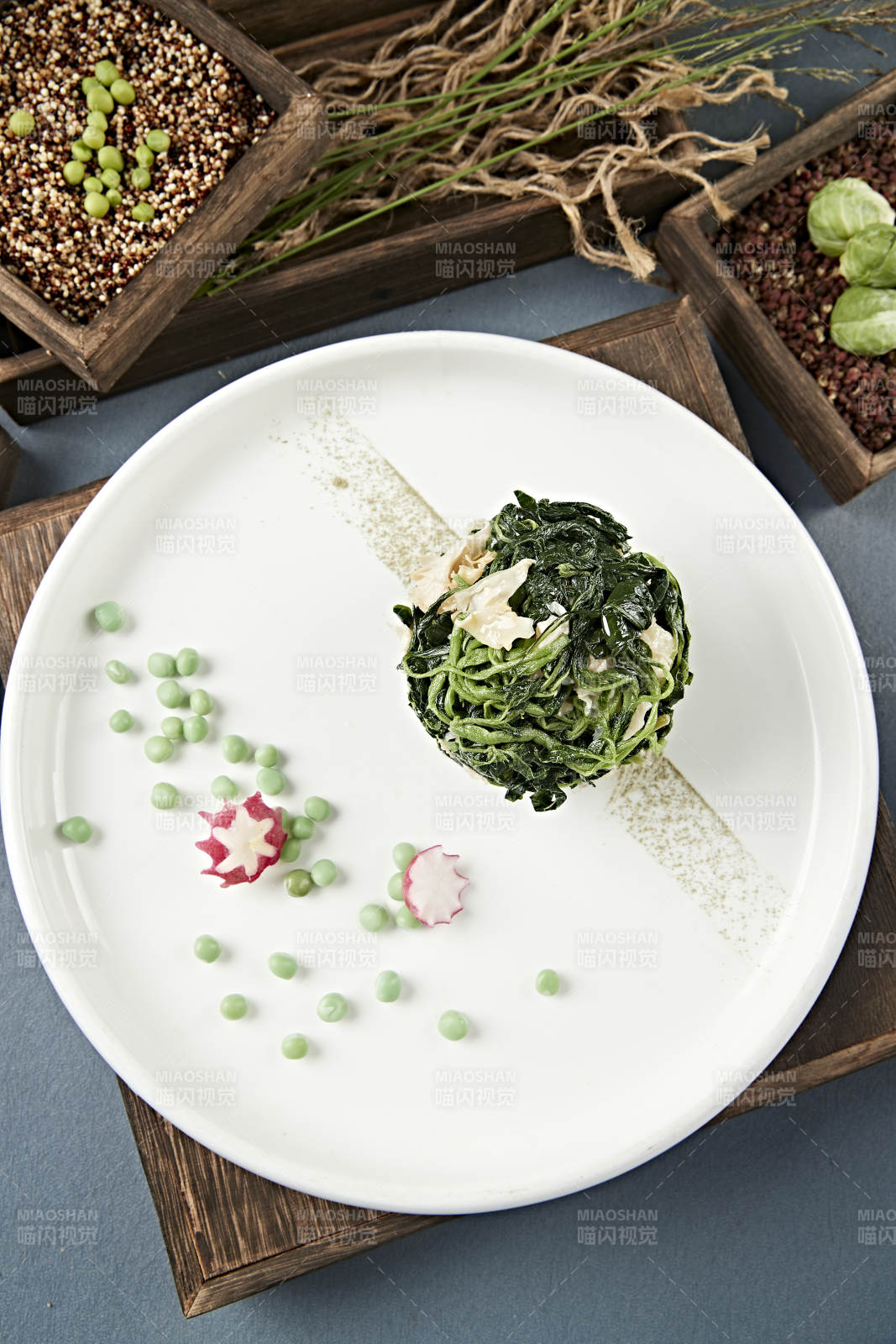 扇贝裙边肉菠菜墩