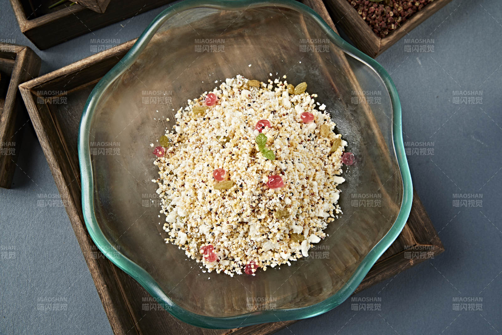 果粒凉拌酸奶炒米奶嚼克