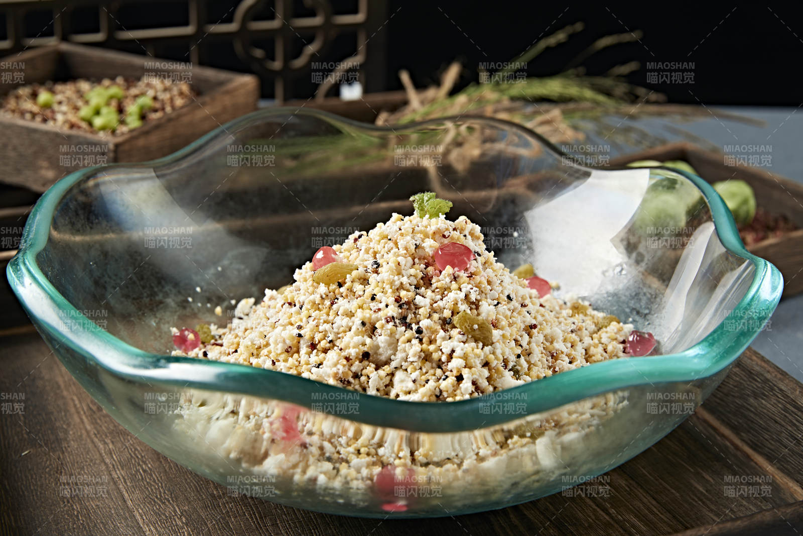 果粒凉拌酸奶炒米奶嚼克