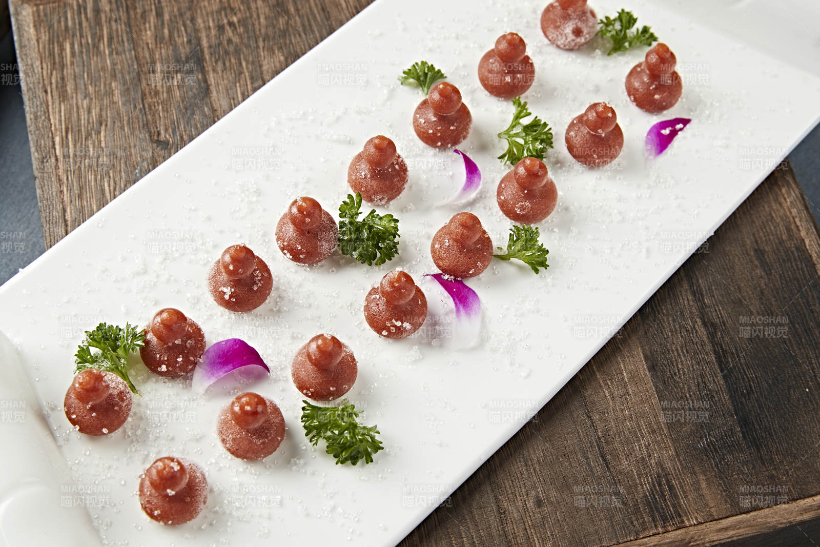 冰鲜山楂带黄糕