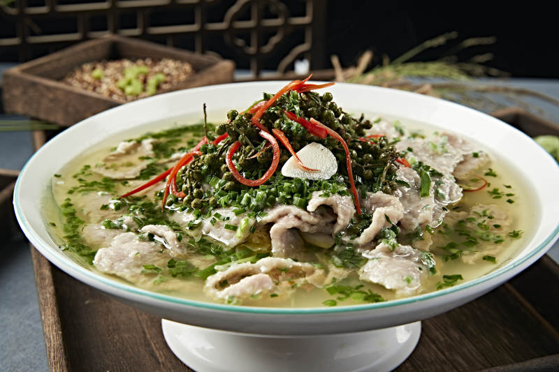 葱香藤椒水煮牛肉片