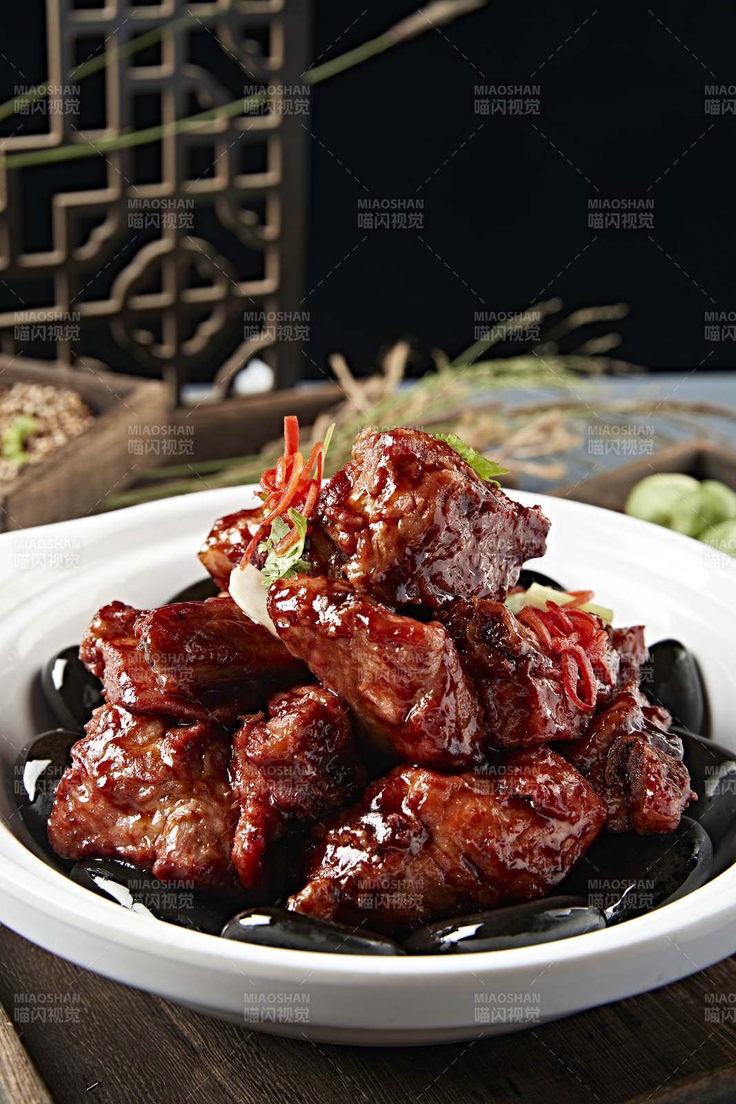 美味酱烧猪排骨