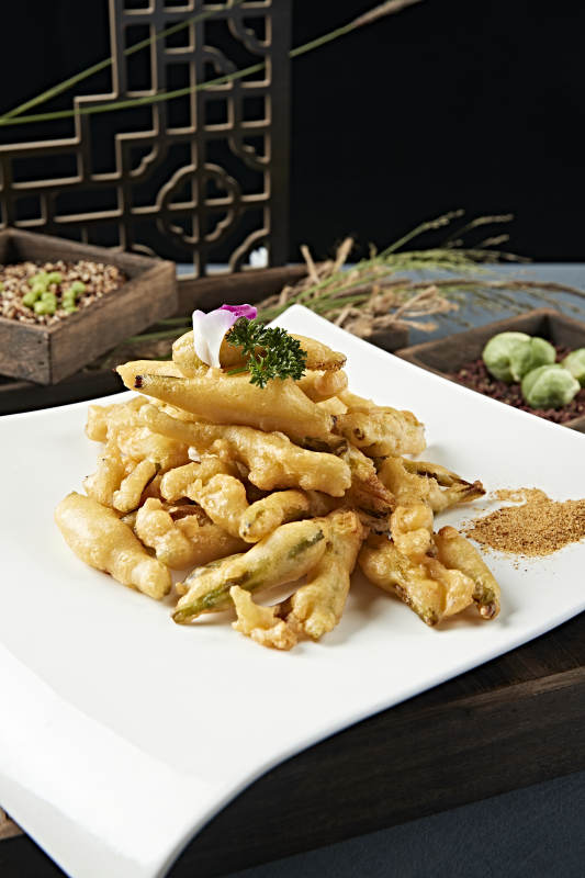 美味拖面油炸新鲜黄花菜