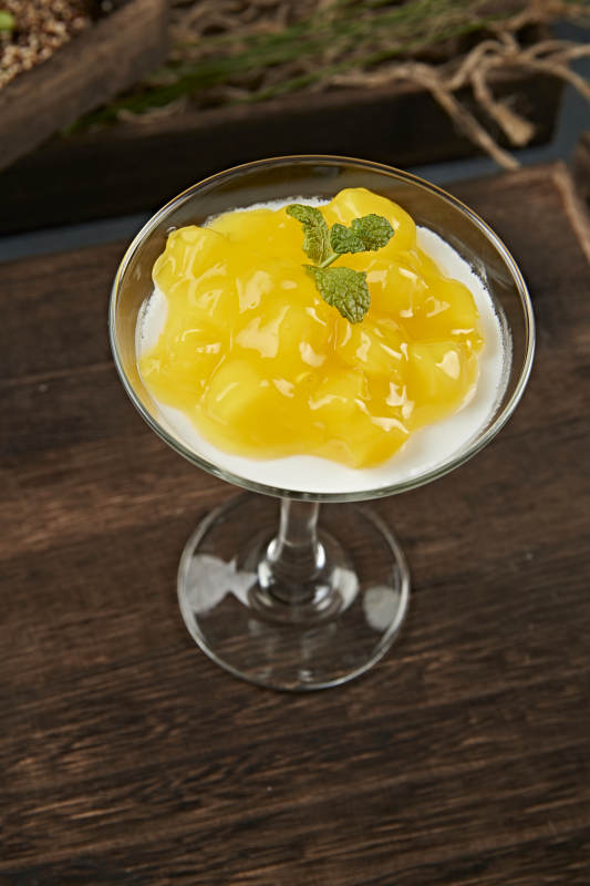 美味酸奶芒果布丁