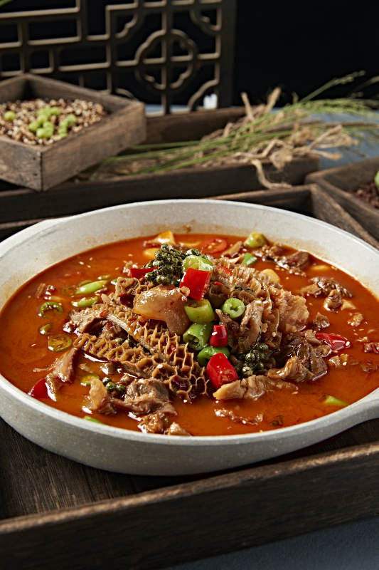 藤椒酸辣米椒蒜子炖金钱肚