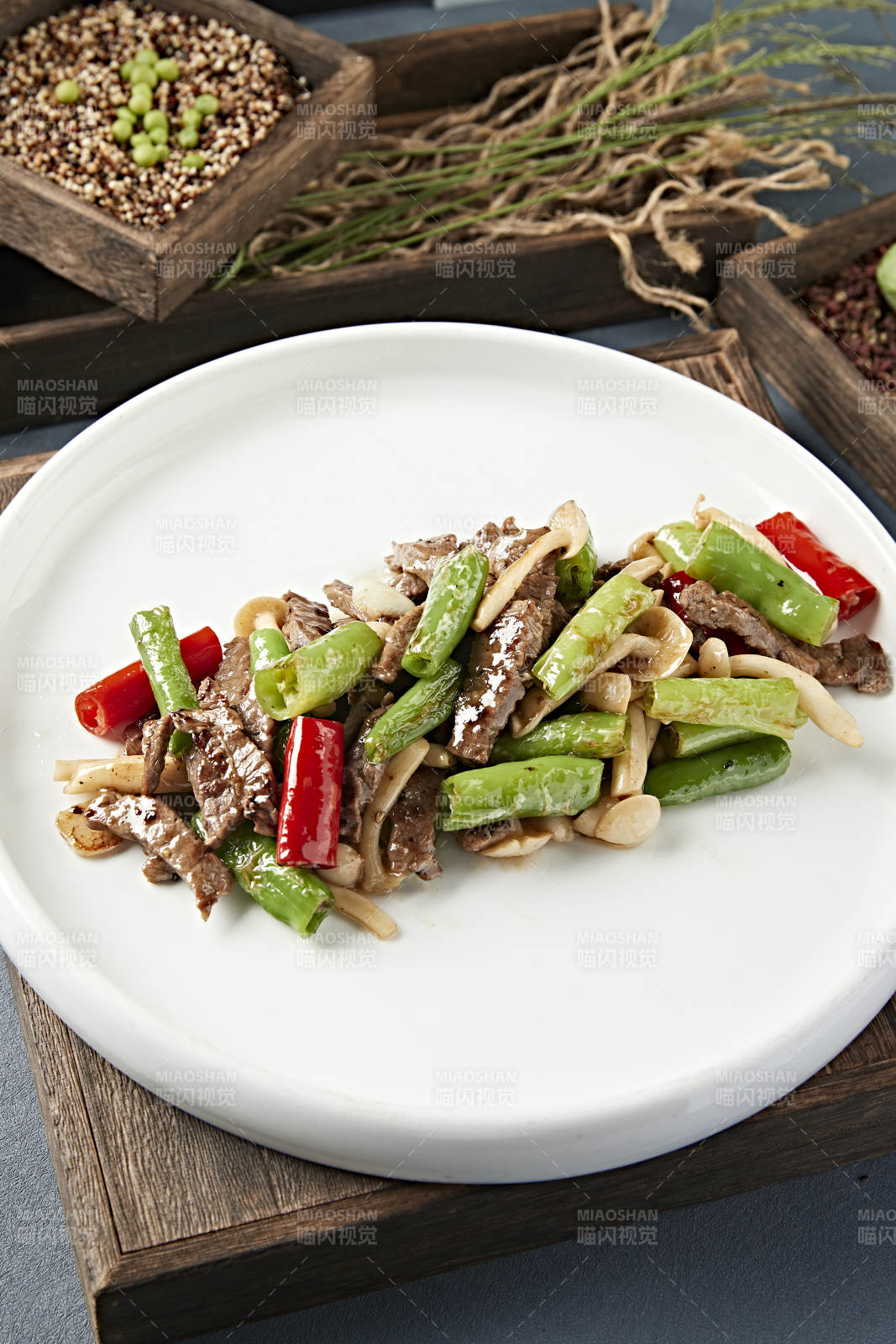 杭椒海鮮菇小炒牛柳