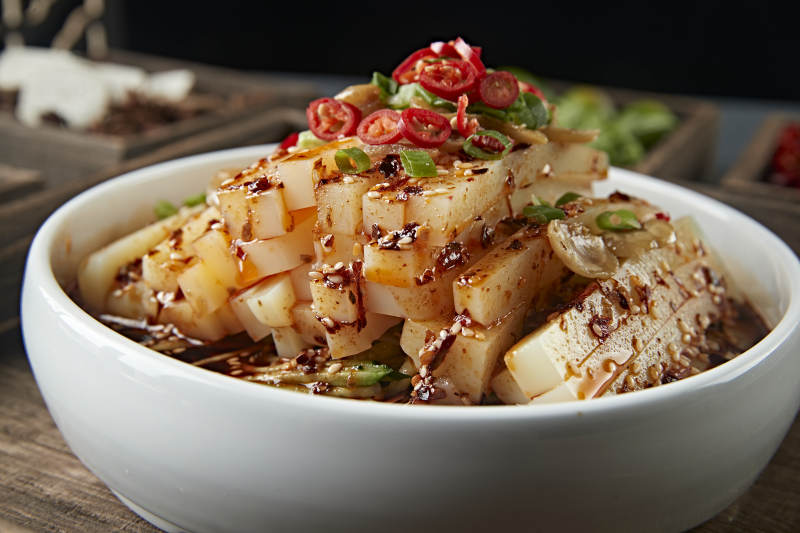 浇汁山西大同小媳妇凉粉