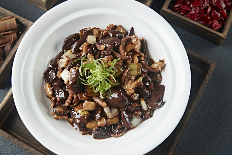 葱烧红肉菇海鲜小八爪