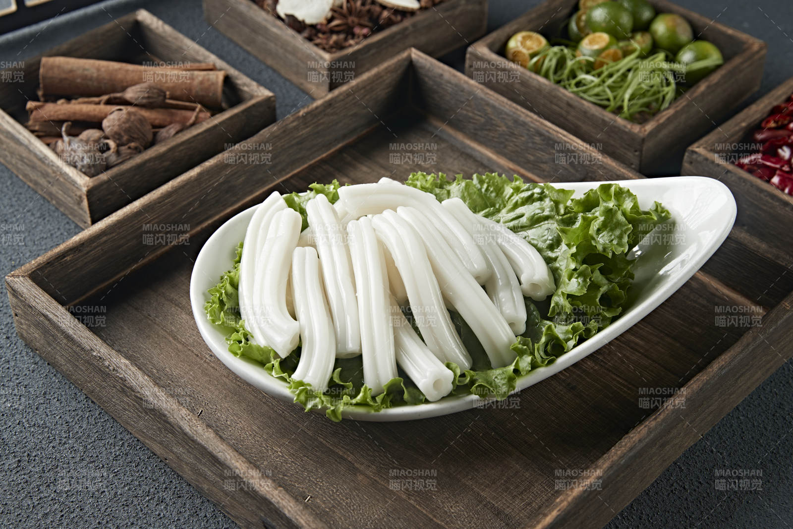 火锅食材超粗花状土豆粉-摄影图