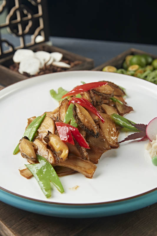 荷兰豆彩椒杏鲍菇烧鲜鲍鱼