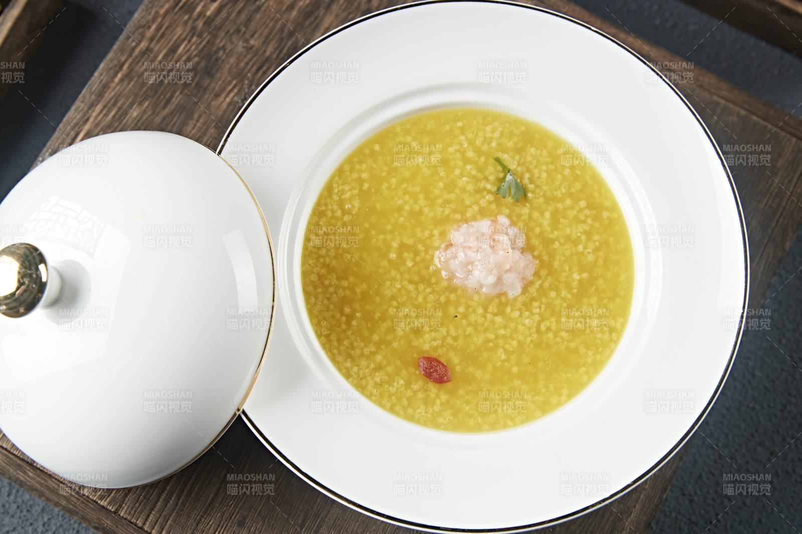 位菜 小米濃粥鮮蝦球蝦滑