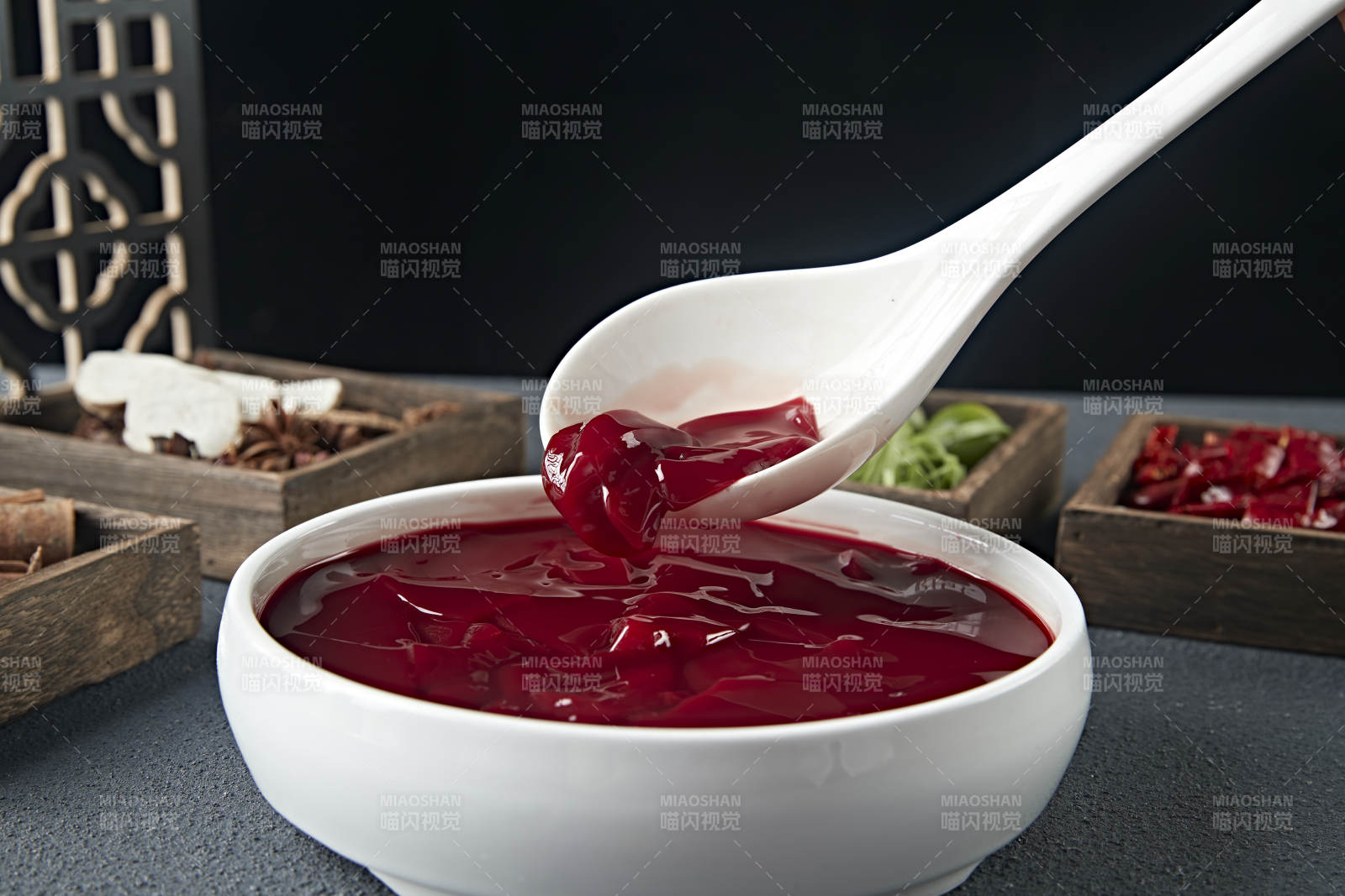 美味火鍋食材新鮮鴨血