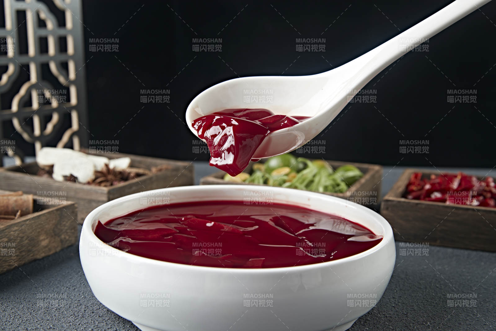 美味火鍋食材新鮮鴨血