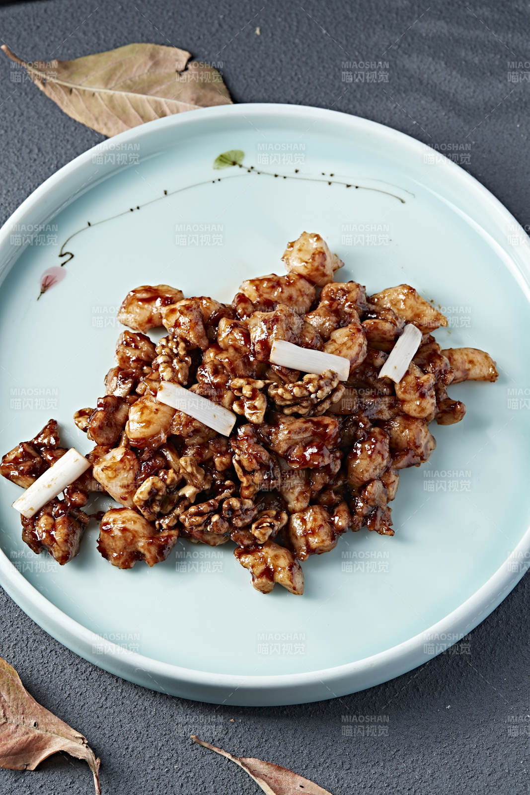 酱爆桃仁葱香虾仁鸡丁 鸡里蹦