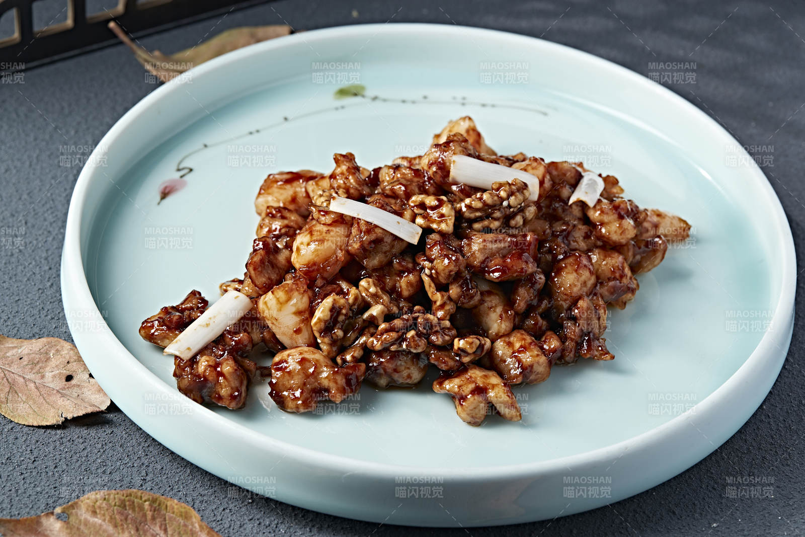 酱爆桃仁葱香虾仁鸡丁 鸡里蹦