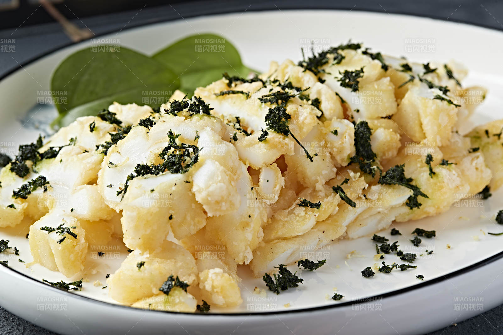 金沙咸蛋黄焗花枝大鱿鱼