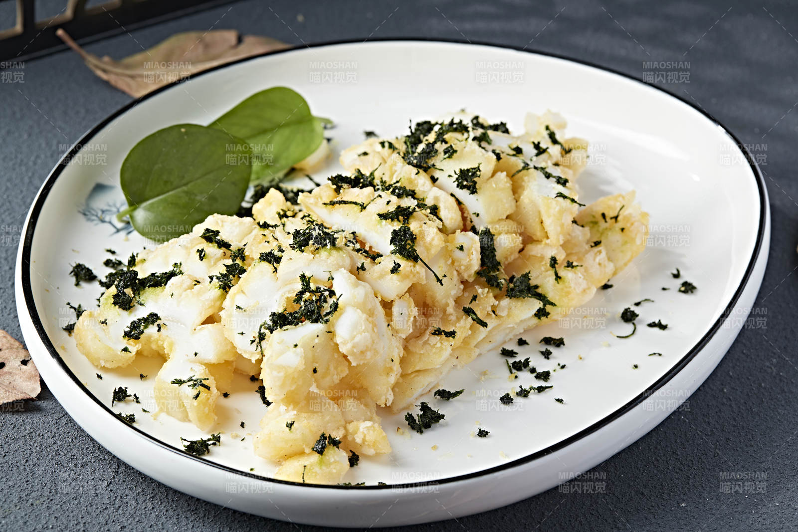 金沙咸蛋黄焗花枝大鱿鱼