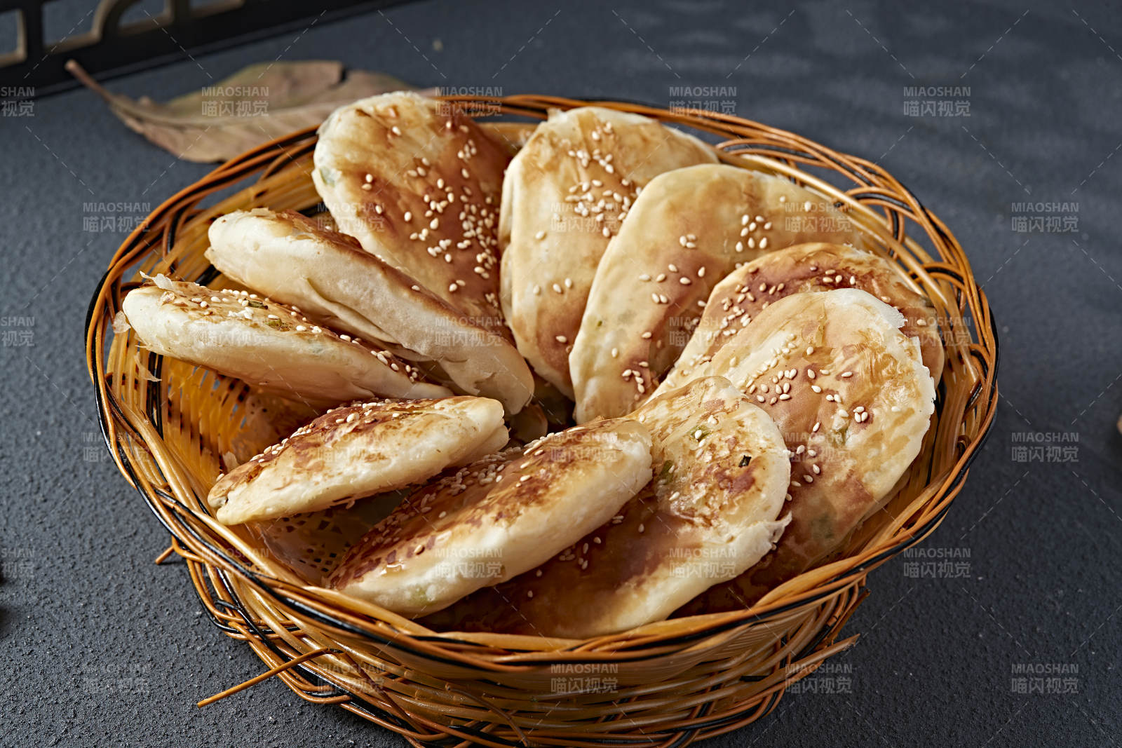 香酥油煎葱香口袋饼