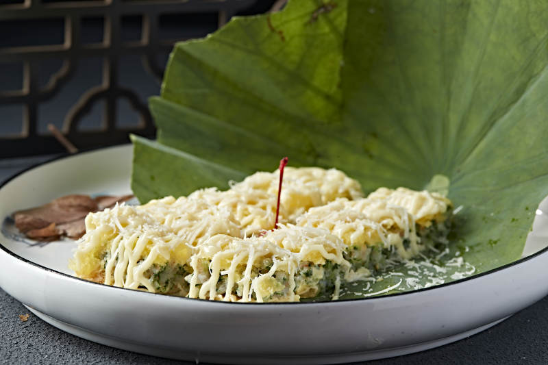 香煎蔬菜鮮蝦餅淋美乃滋醬