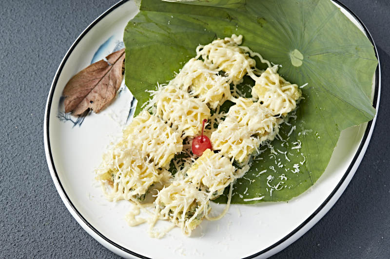 香煎蔬菜鮮蝦餅淋美乃滋醬