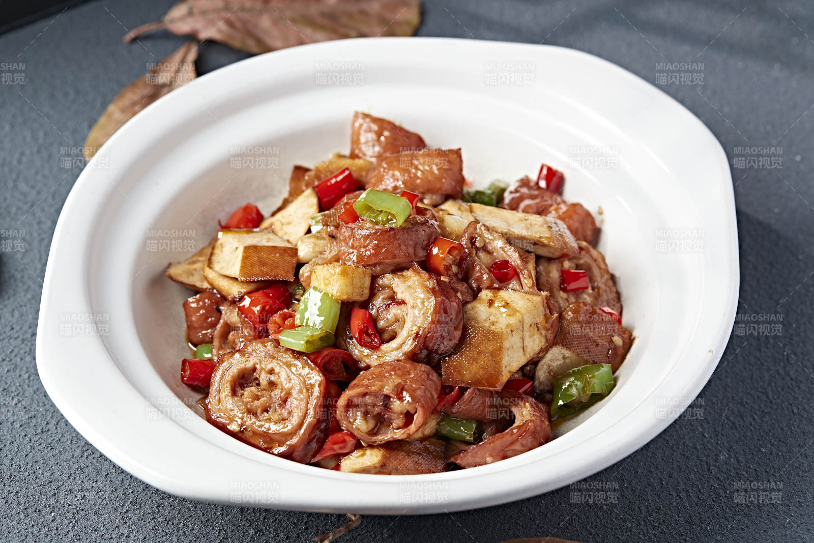 砂鍋香辣米椒香干燒肥腸