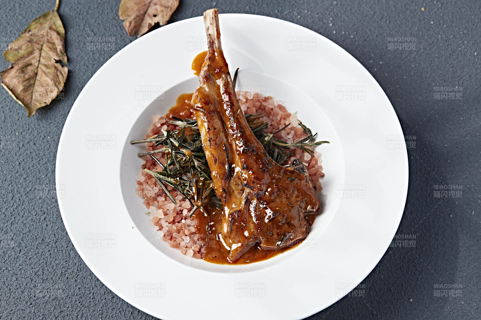 铁板香煎战斧小羊排