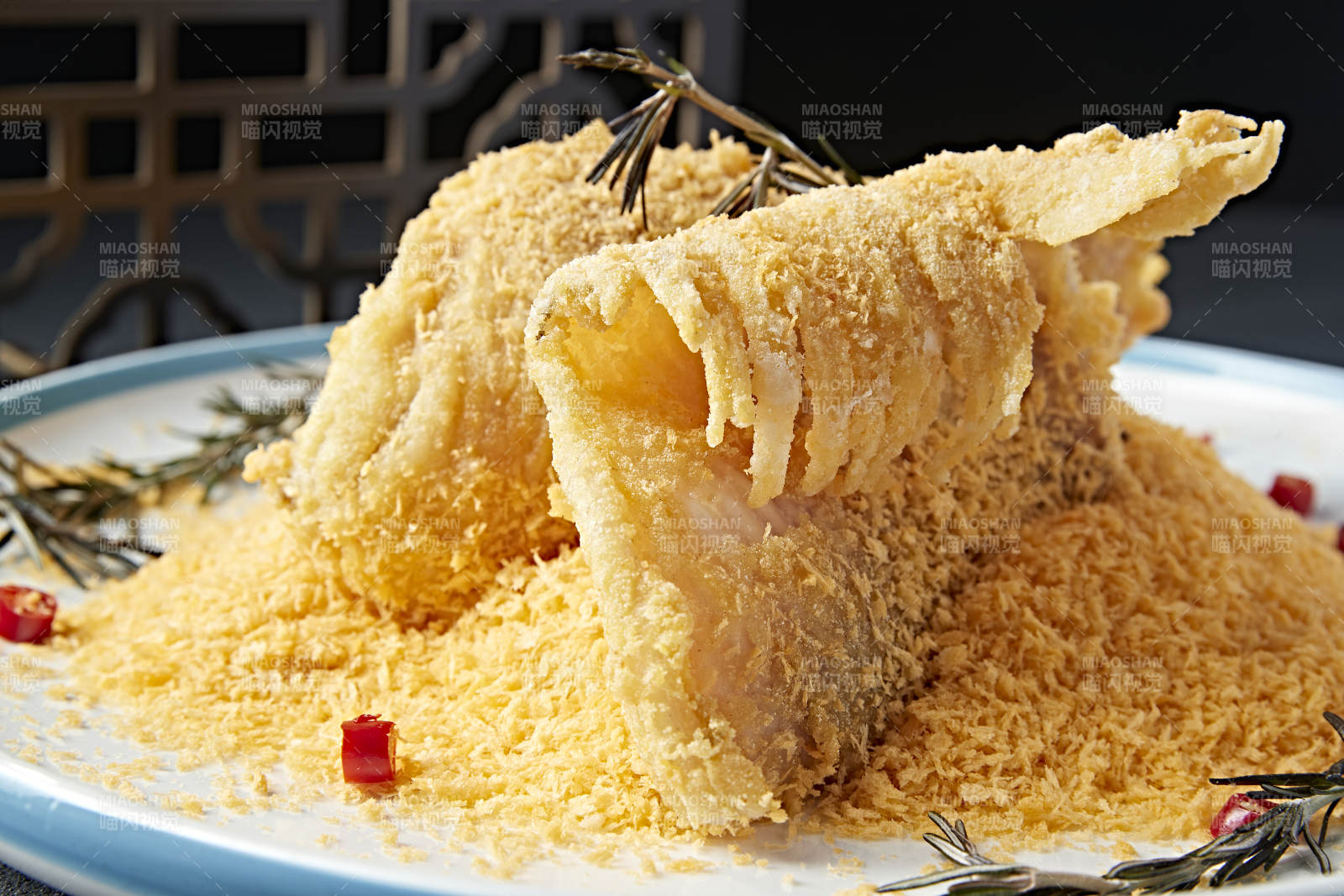 避风塘油炸鲽鱼身鲽鱼尾图片