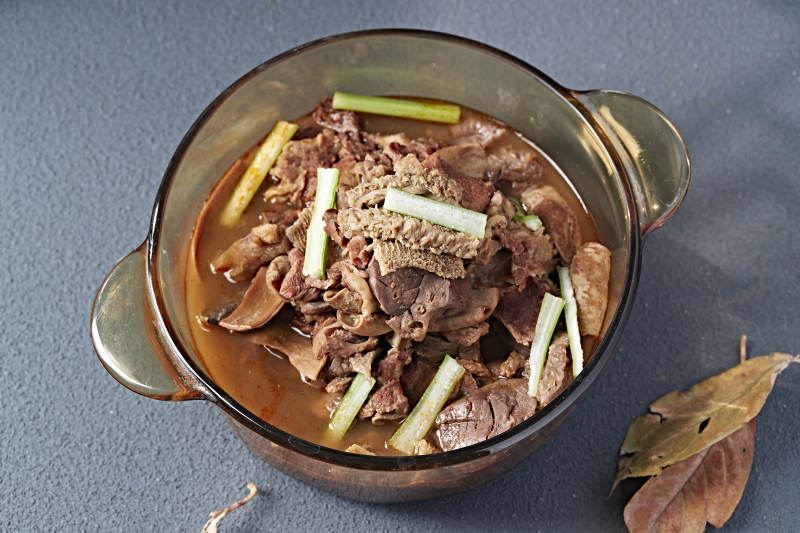 卤汁五香牛杂锅