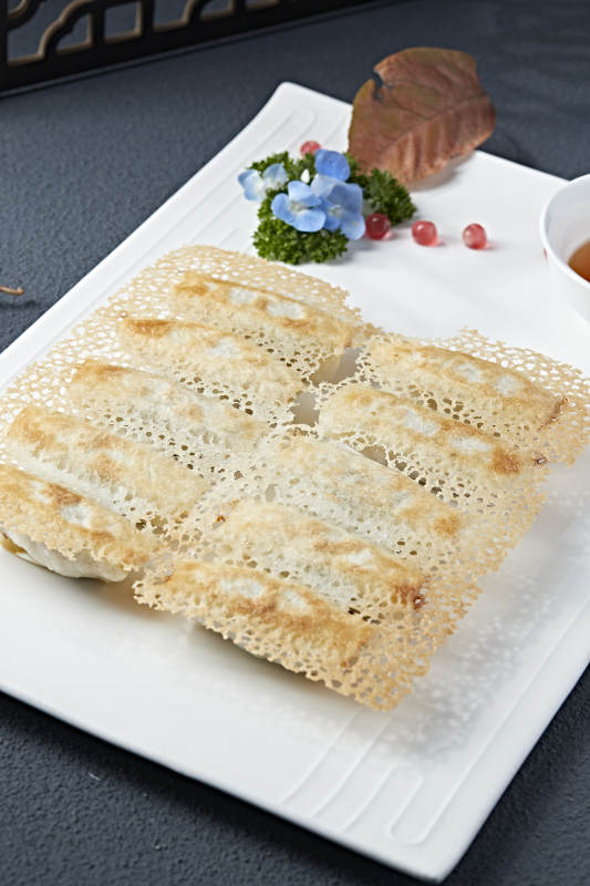 韭菜油渣馅渔网煎锅贴