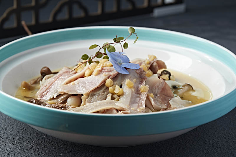 茶树菇鹰嘴豆炖猪肚片