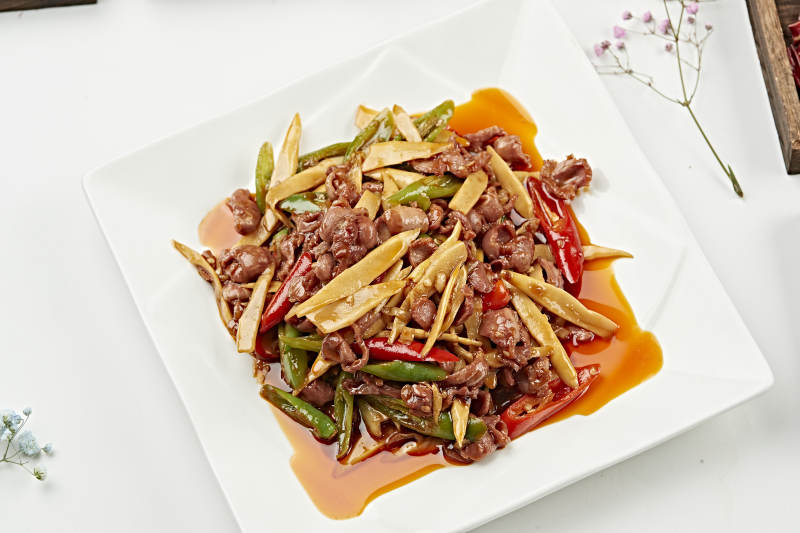 红油嫩笋彩椒炒鸡胗（嫩笋辣炒胗华）