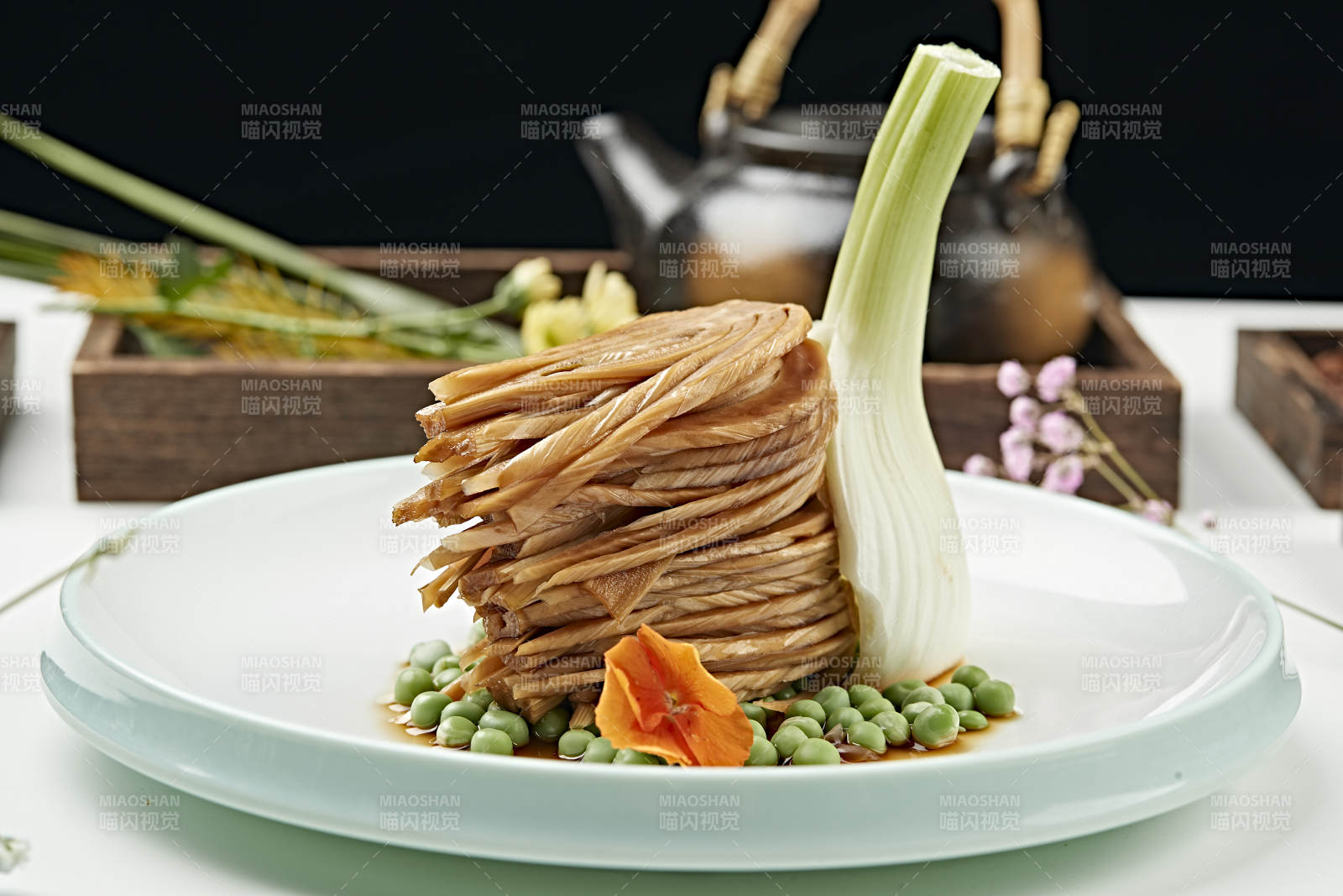 澆汁青豆芥菜根