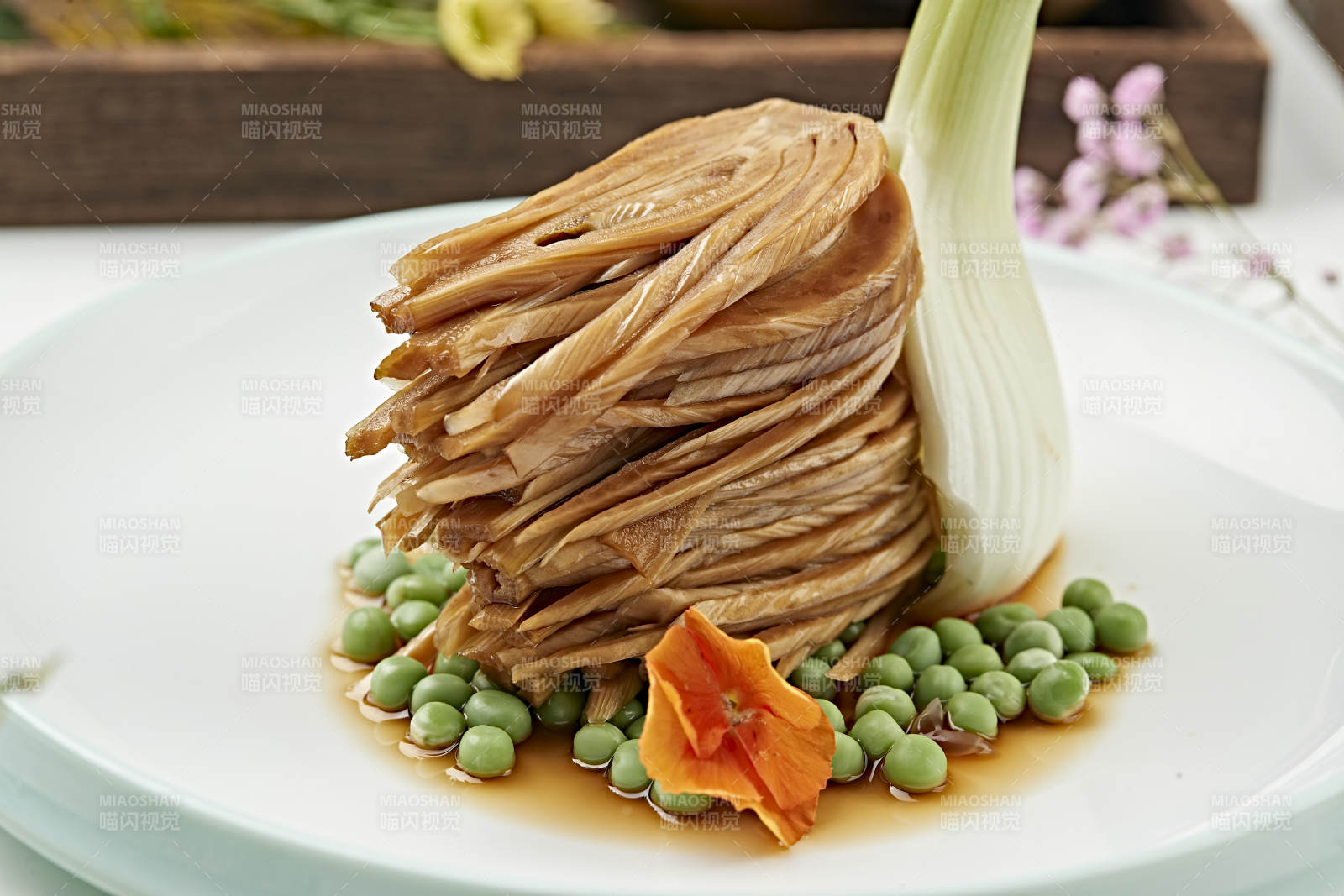 澆汁青豆芥菜根