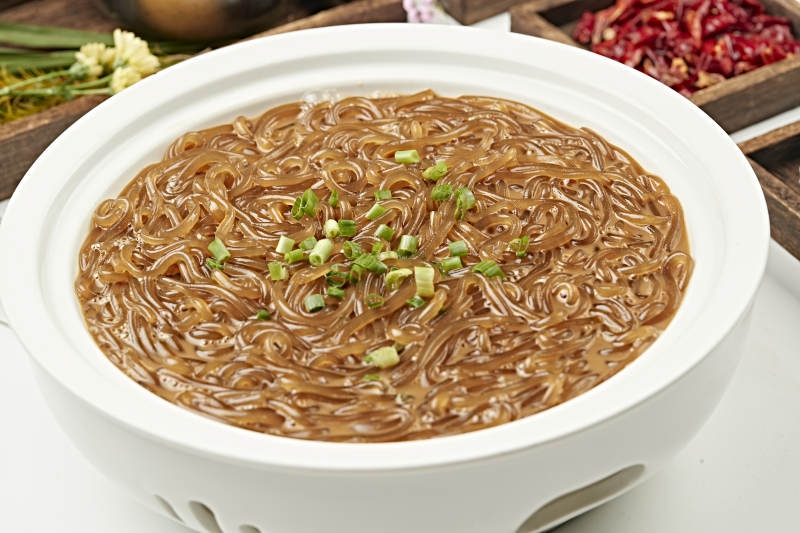 葱香卤汤煮土豆粉（葱香水晶粉）