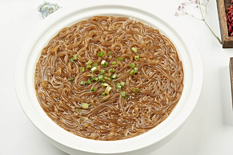 葱香卤汤煮土豆粉（葱香水晶粉）