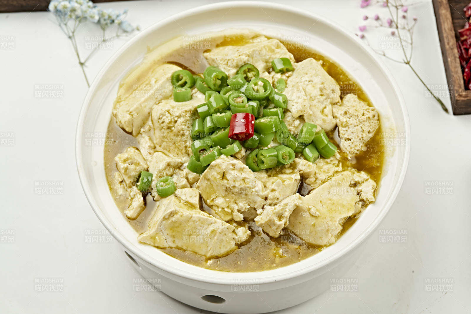 藤椒清油汤煮懒豆腐