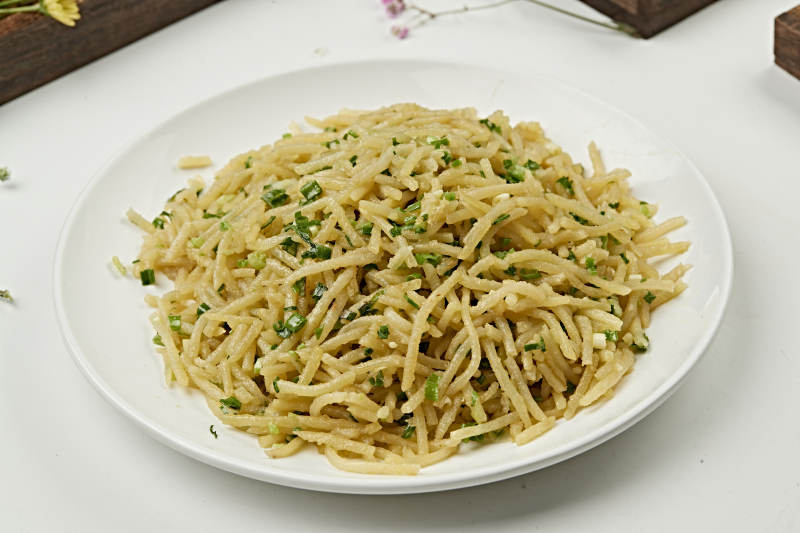 葱香洋芋擦擦（小炒擦土豆丝）