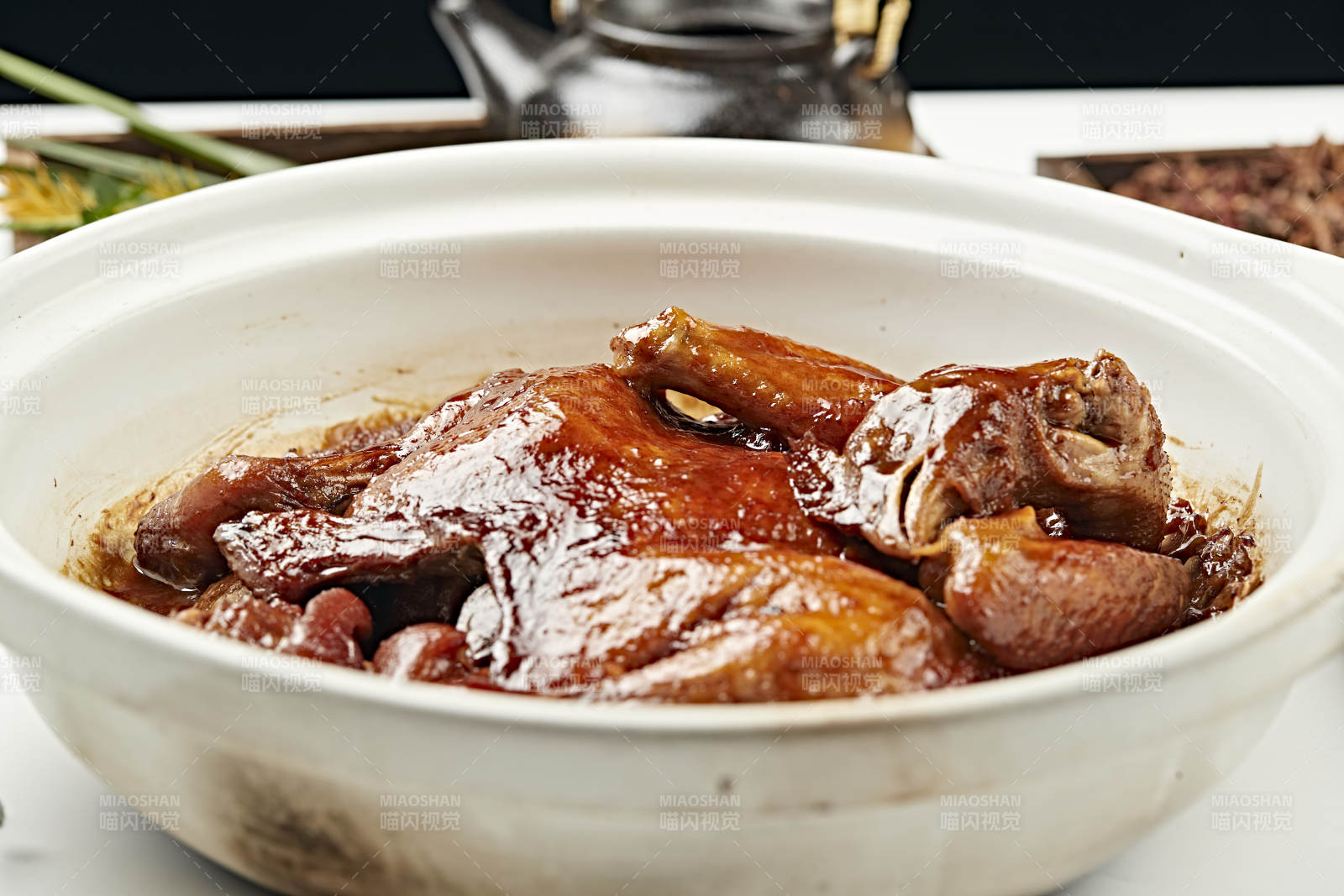 砂锅干烧农家柴鸡