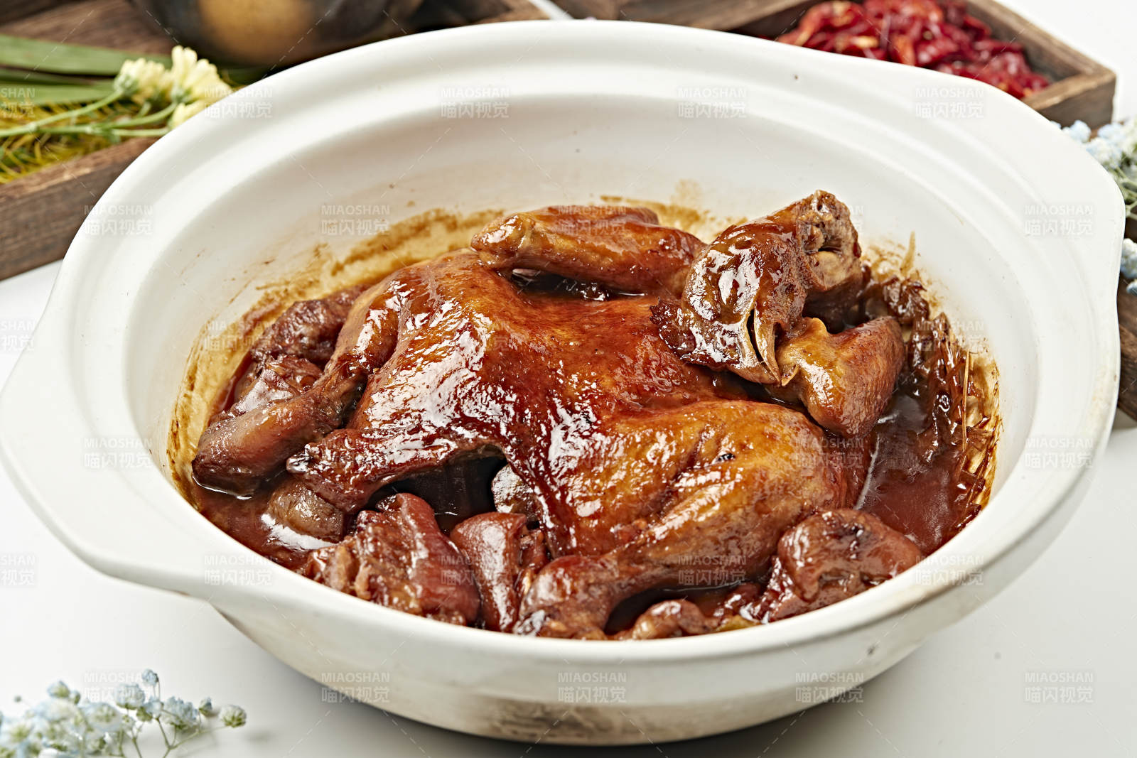 砂锅干烧农家柴鸡